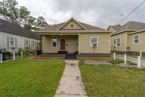 Photo of 1435 Magnolia Street #C, Beaumont, TX 77701 (MLS # 79798225)