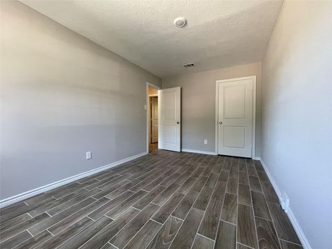 Tiny photo for 7886 Locksley Road, Houston, TX 77078 (MLS # 71799615)