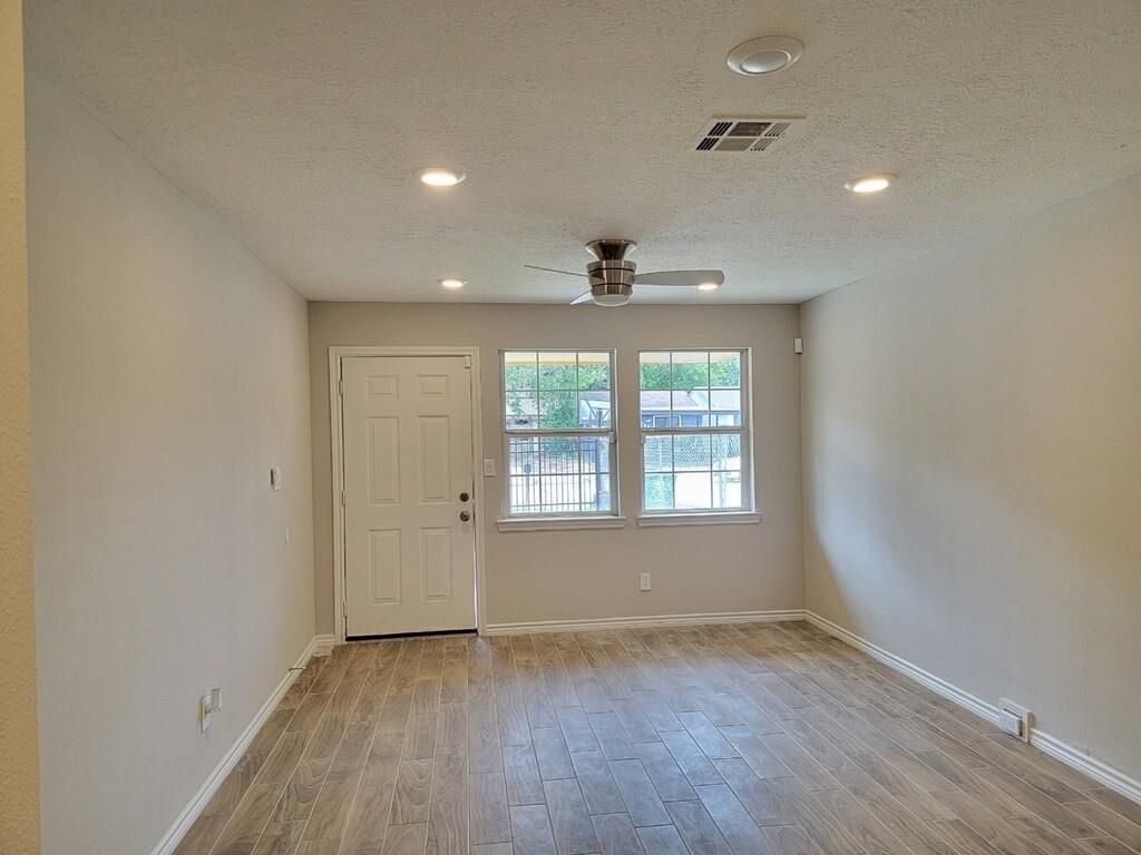 Photo of 7886 Locksley Road, Houston, TX 77078 (MLS # 71799615)