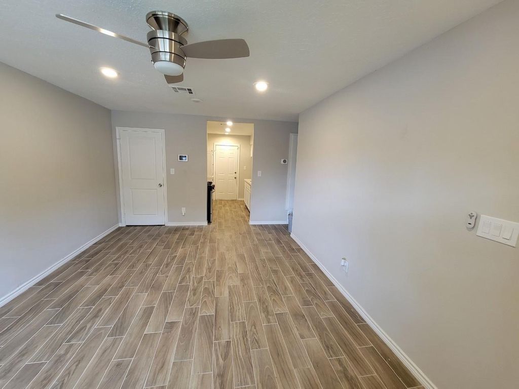 Photo of 7886 Locksley Road, Houston, TX 77078 (MLS # 71799615)