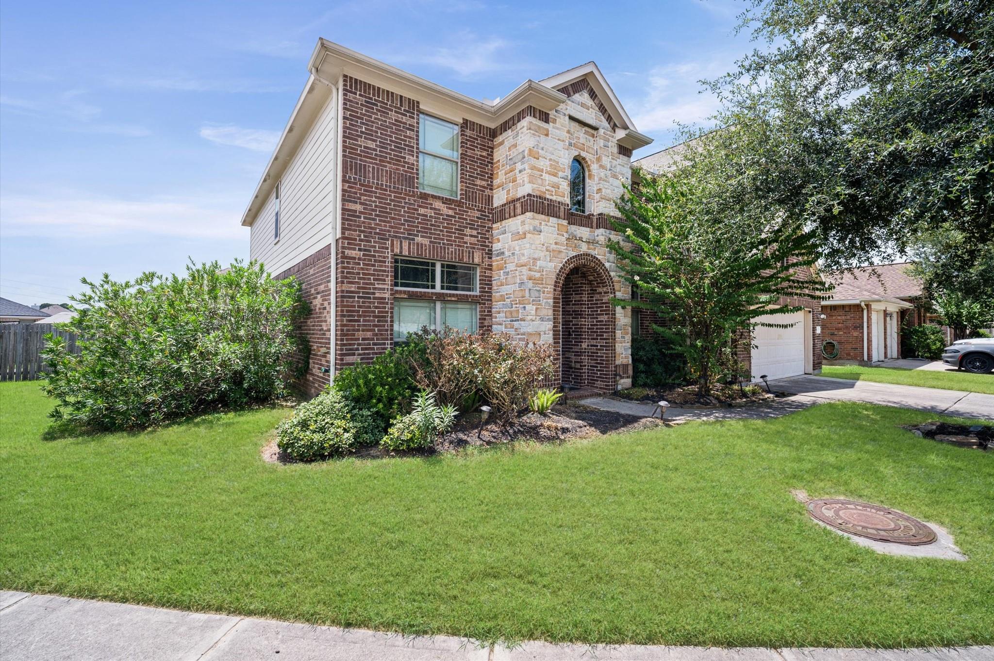9803 Lynnrose Springs Drive