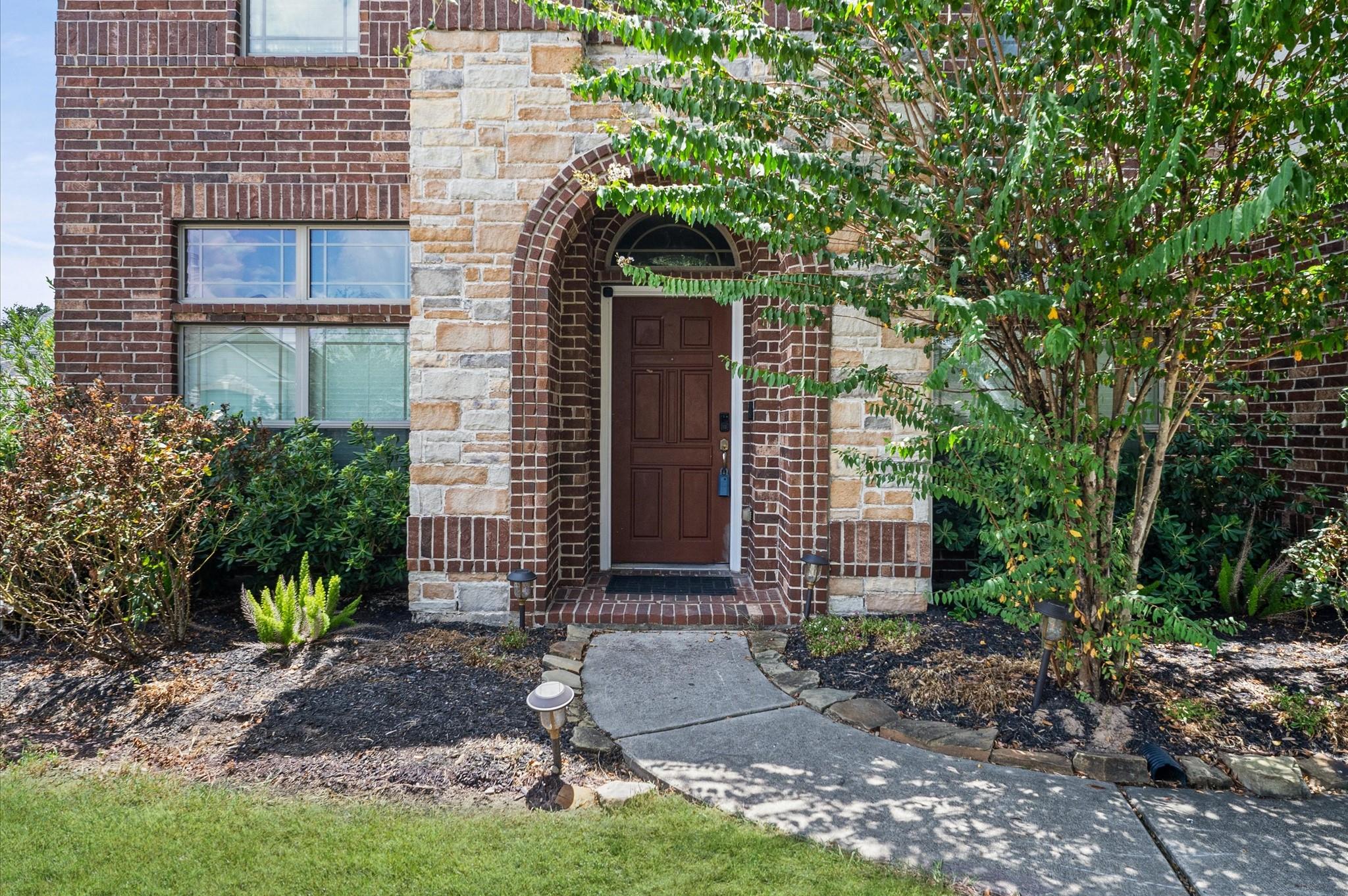 9803 Lynnrose Springs Drive