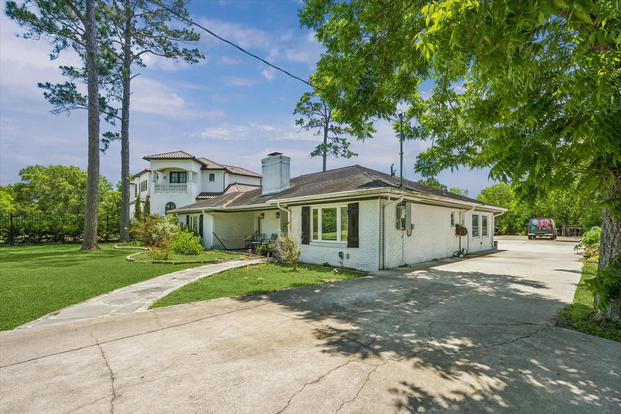 206 Melody Lane