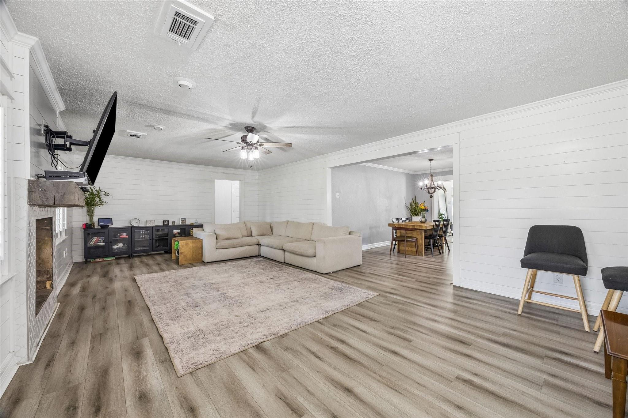 206 Melody Lane