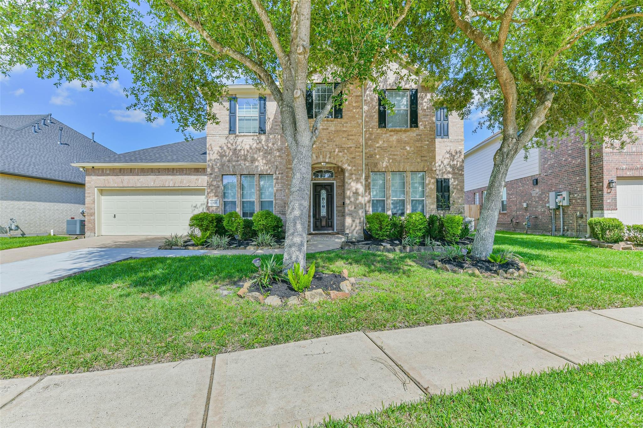2425 Harbor Chase Drive