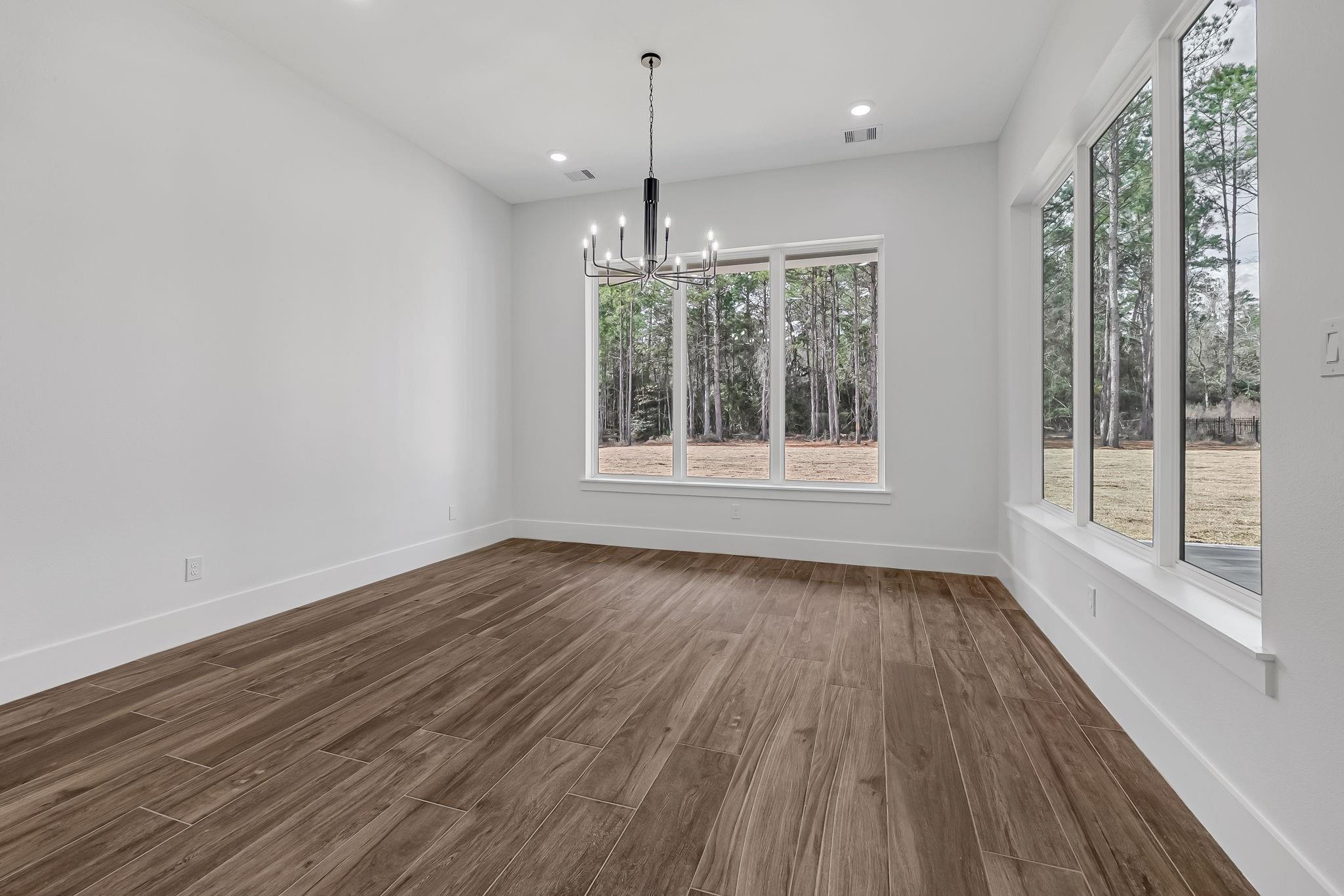 Montgomery, Texas, 77316, United States, 5 Bedrooms Bedrooms, ,6 BathroomsBathrooms,Residential,Active,2015434