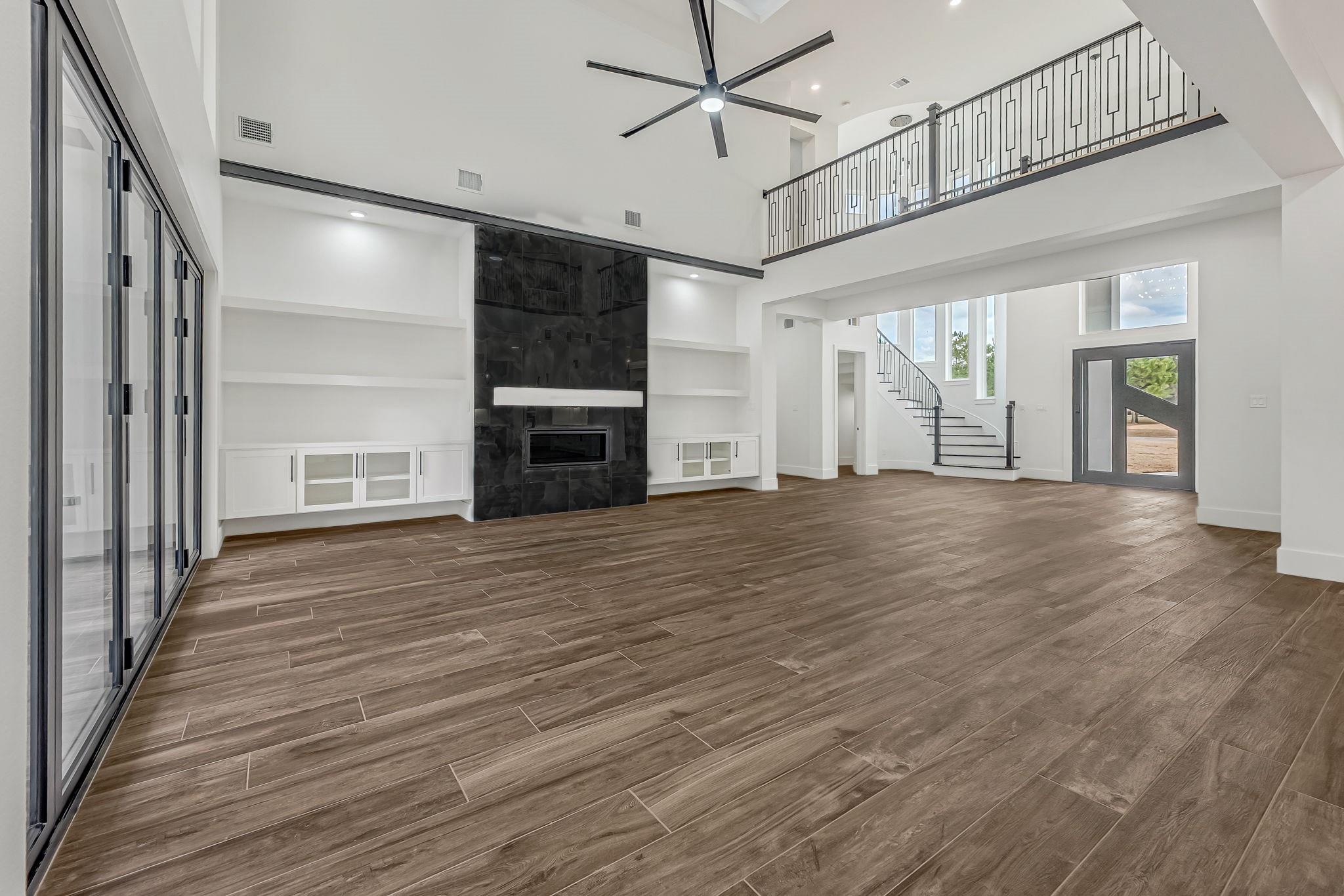 Montgomery, Texas, 77316, United States, 5 Bedrooms Bedrooms, ,6 BathroomsBathrooms,Residential,Active,2015434