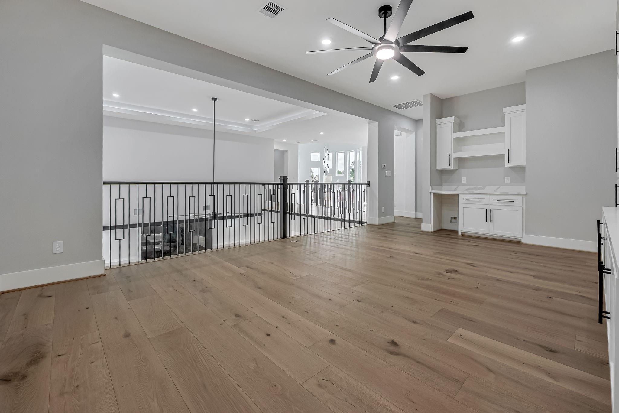 Montgomery, Texas, 77316, United States, 5 Bedrooms Bedrooms, ,6 BathroomsBathrooms,Residential,Active,2015434