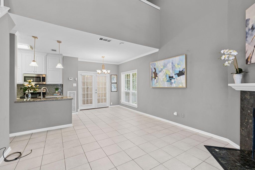 Photo of 2212 Hopkins Street #2212, Houston, TX 77006 (MLS # 54723109)