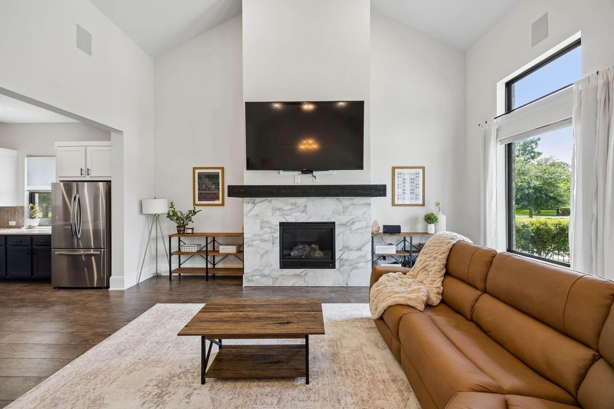 10102 S Goshawk Trail