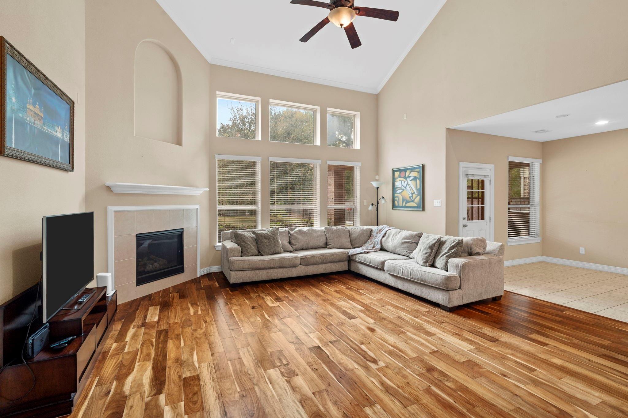5515 Mangrove Creek Lane