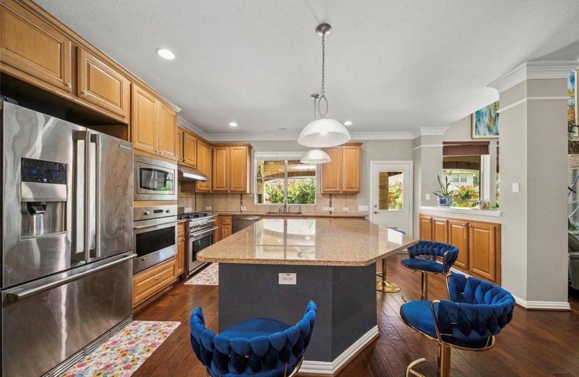 5923 Dillon Creek Lane