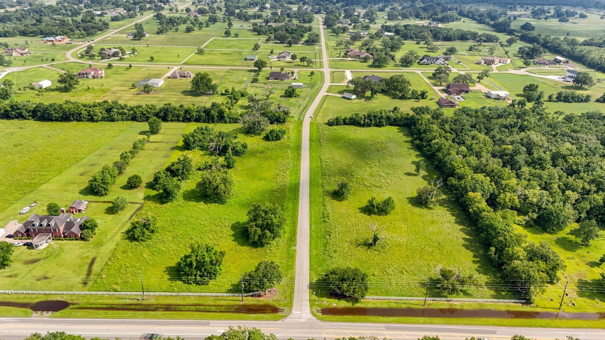1011 W Fm 1462