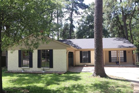 Photo of 27 N Greenbud Court, The Woodlands, TX 77380 (MLS # 38444692)