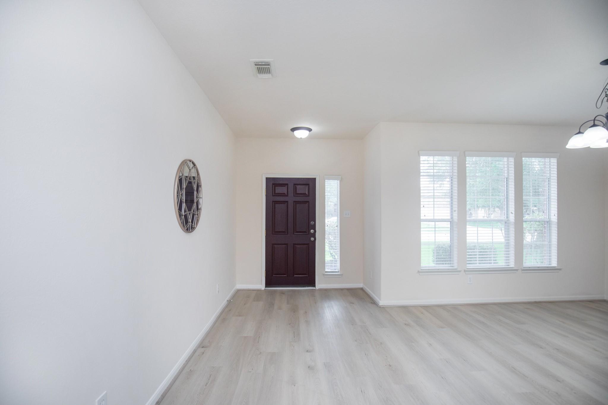 7419 Sabinal Creek