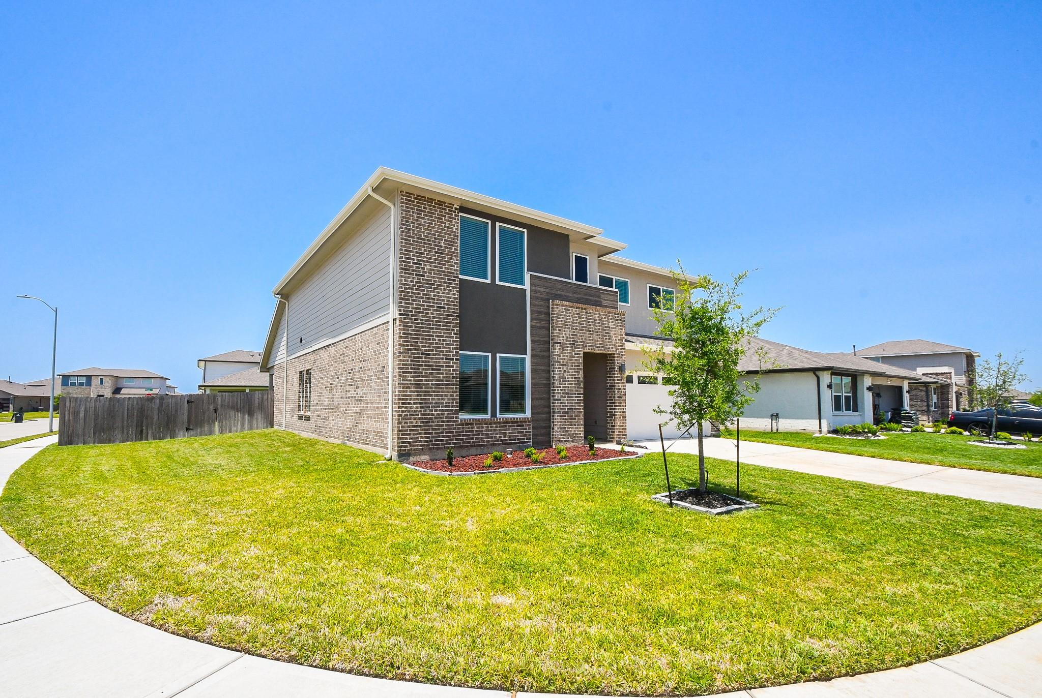 8034 House Bank Lane