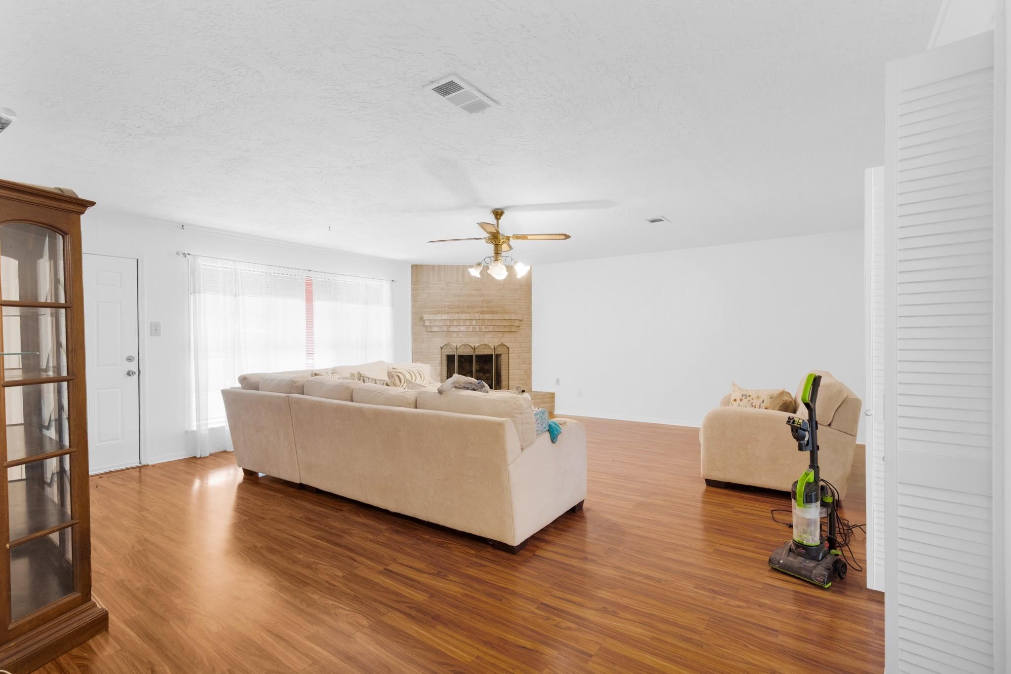 3203 Cherry Creek Drive
