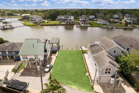 Vacant Land For Sale - 2112 Fenwood Street<br/> Kemah, TX 77565