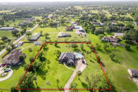 Homes For Sale - 1513 County Road 149<br/> Alvin, TX 77511
