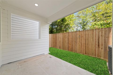 Tiny photo for 812 Elkhart Street #D, Houston, TX 77091 (MLS # 10303426)