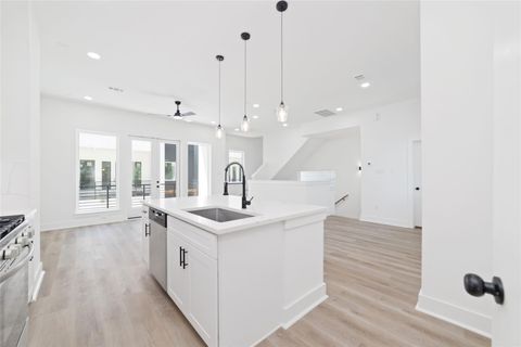 Tiny photo for 812 Elkhart Street #D, Houston, TX 77091 (MLS # 10303426)