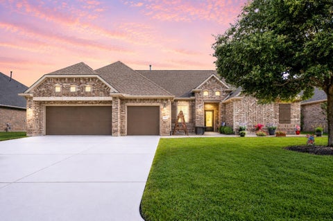 Homes For Sale - 165 Waterstone Drive<br/> Montgomery, TX 77356