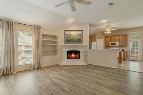Photo of 273 Sunset Path S, Conroe, TX 77316 (MLS # 41028312)
