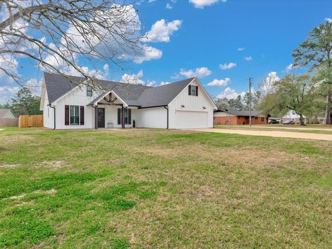 Photo of 535 Fm 1194, Hudson, TX 75904 (MLS # 21889262)