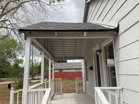 Photo of 1004 Harlem Street, El Campo, TX 77437 (MLS # 38034689)