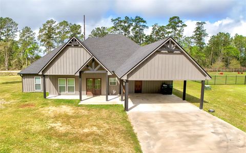 Photo of 375 County Road 725, Buna, TX 77612 (MLS # 7389710)