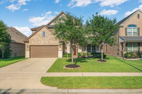 Photo of 4222 Grand Sunnyview Lane, Houston, TX 77084 (MLS # 32155086)