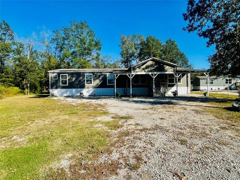 Photo of 689 Rd 5262 Road, Cleveland, TX 77327 (MLS # 67366615)