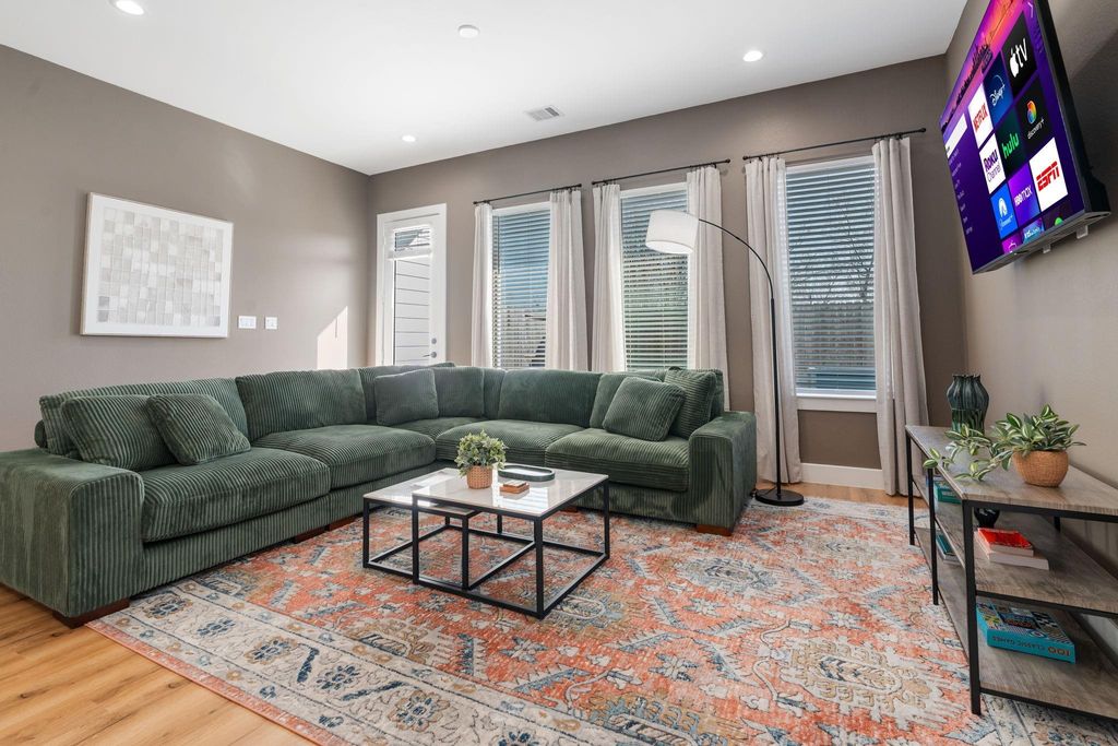 Photo of 2708 Noble Street, Houston, TX 77026 (MLS # 25453685)