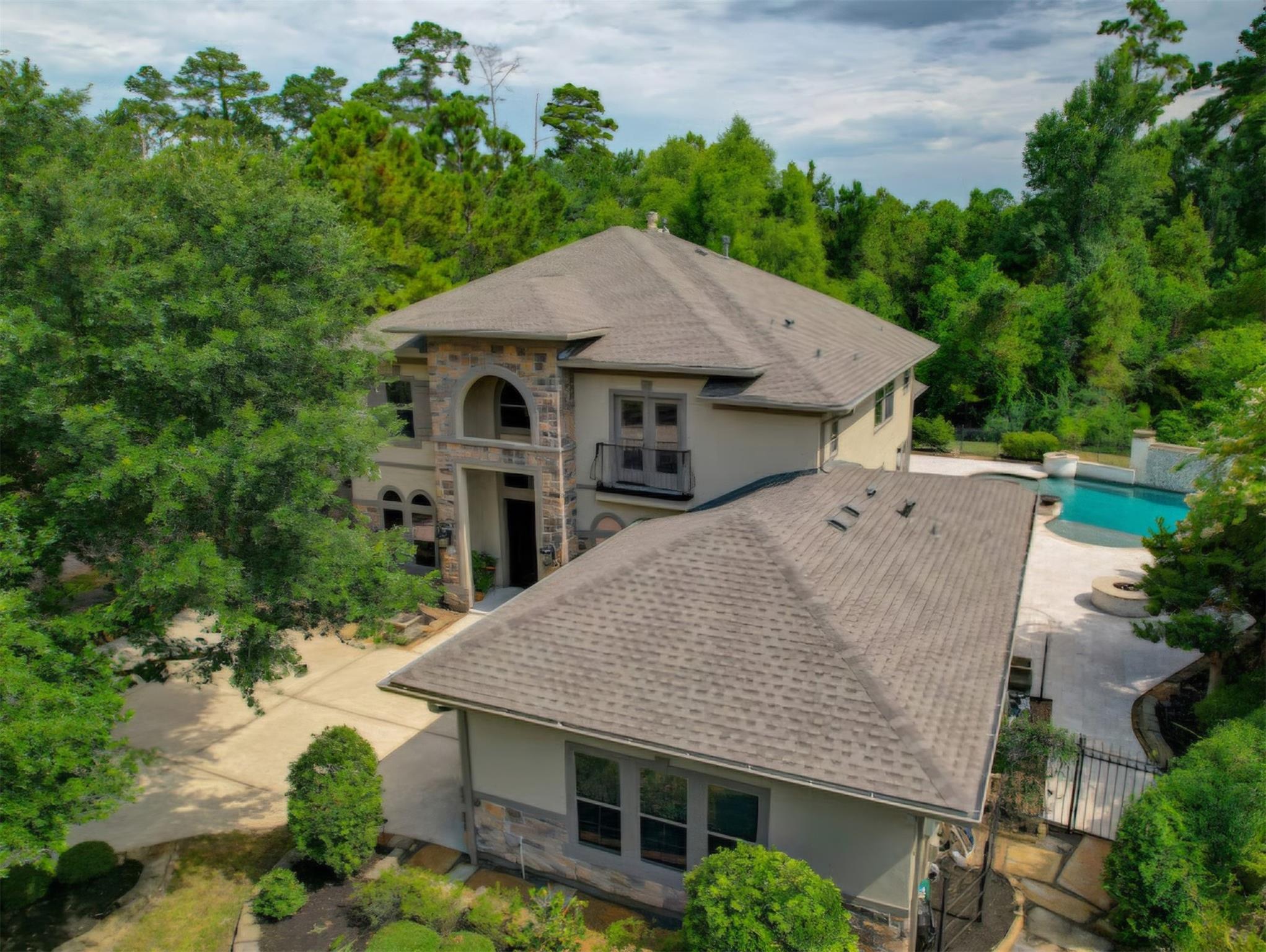 1303 Blantyre Way