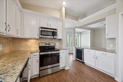 Photo of 5353 Memorial Drive #3010, Houston, TX 77007 (MLS # 80798019)