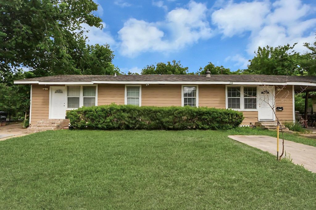Photo of 8414 Garland Street, Houston, TX 77017 (MLS # 70517943)