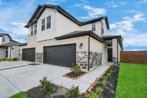 Photo of 21003 Bay Village Drive #B, Cypress, TX 77433 (MLS # 23433090)