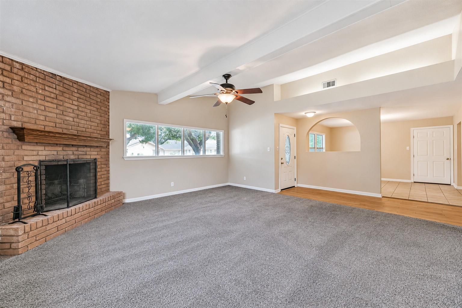 10 Maple Lane