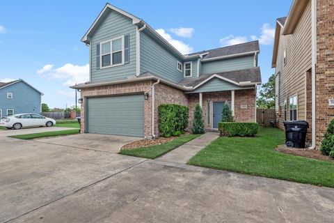 Photo of 7036 W 43rd Street, Houston, TX 77092 (MLS # 20578289)