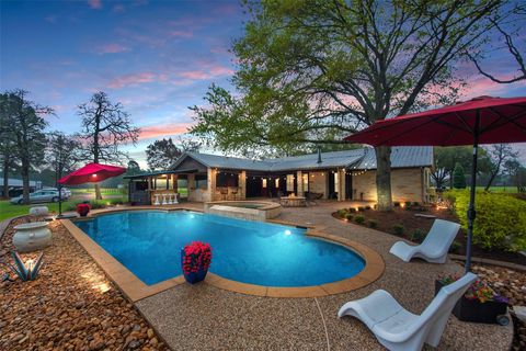 4 Willow Creek Huntsville TX 77340