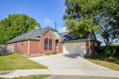Photo of 3202 Shadowchase Court, Houston, TX 77082 (MLS # 82845630)