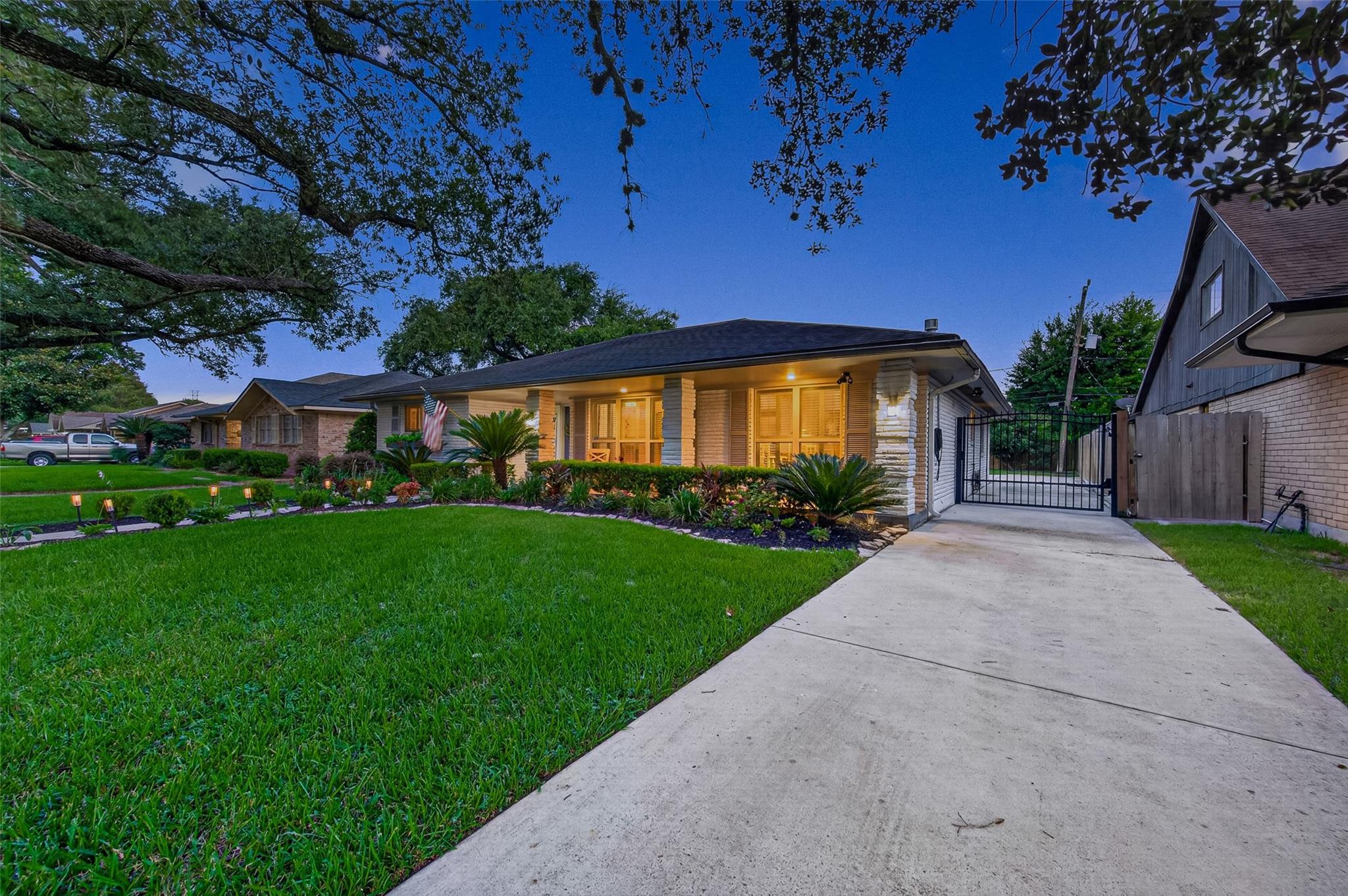 5531 Lymbar Drive