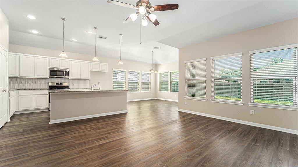 15020 Meadow Glen N