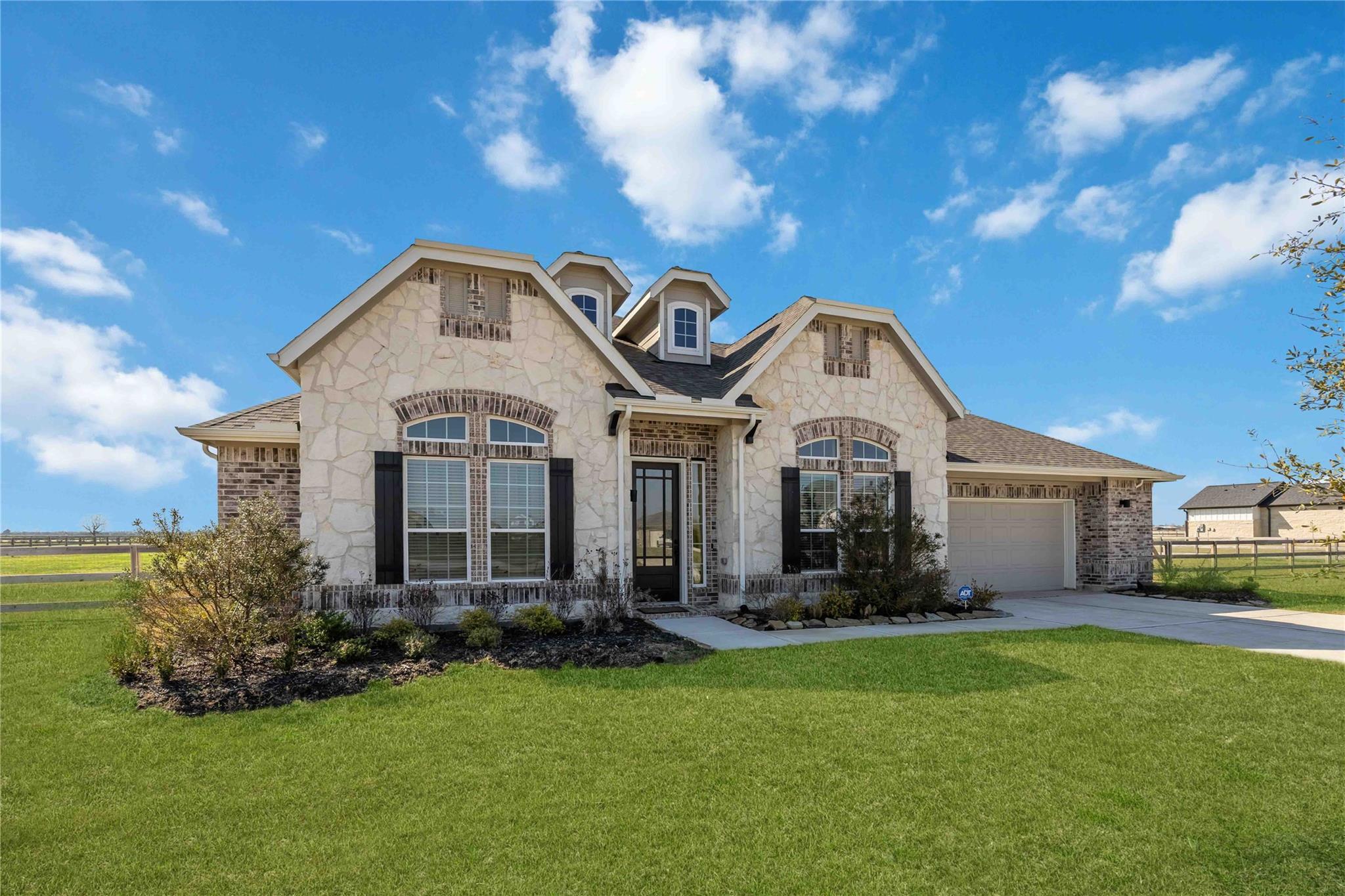 4005 Wildflower Place