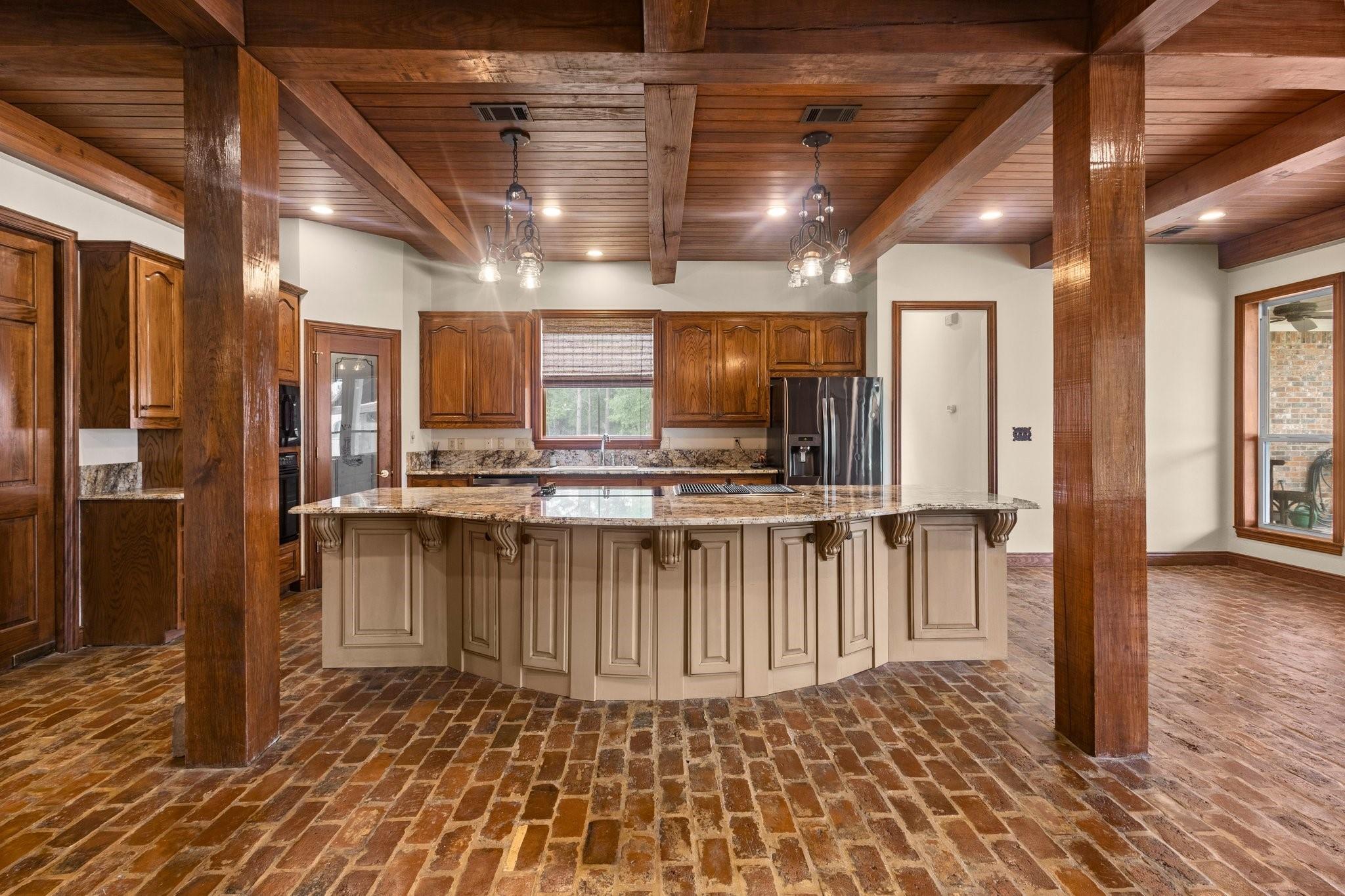 Winnie, Texas, 77665, United States, 3 Bedrooms Bedrooms, ,4 BathroomsBathrooms,Residential,Active,2009857