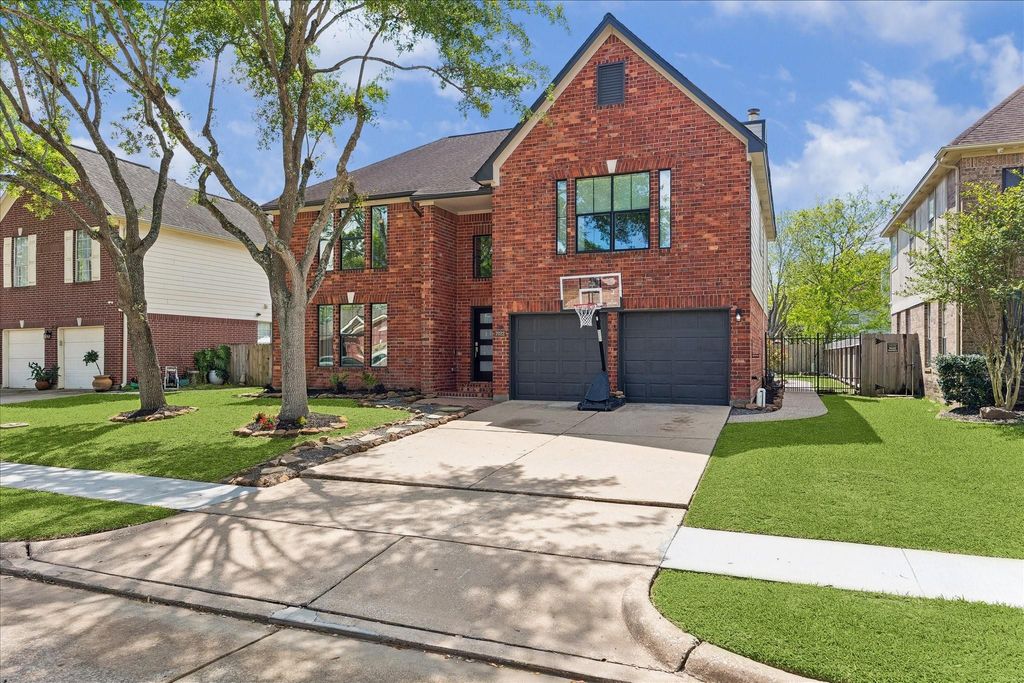 Photo of 7022 Red Coral Drive, Pasadena, TX 77505 (MLS # 38796590)