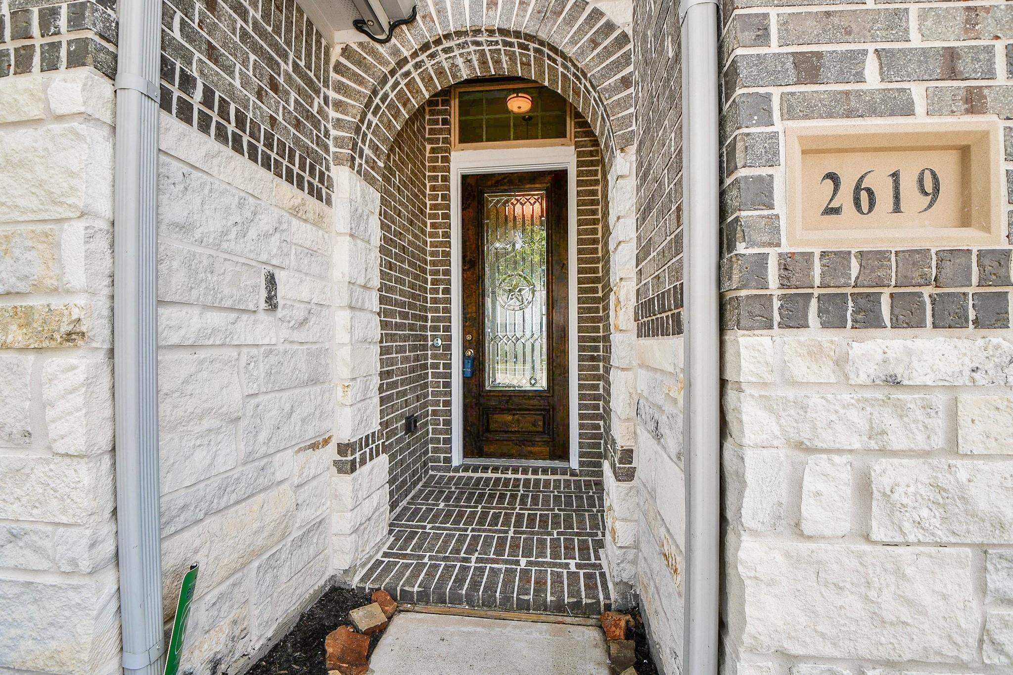 2619 Lilac Point Lane