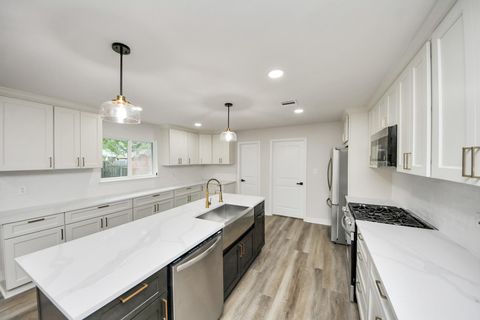 Tiny photo for 4311 Goldfinch Street, Houston, TX 77035 (MLS # 55365805)