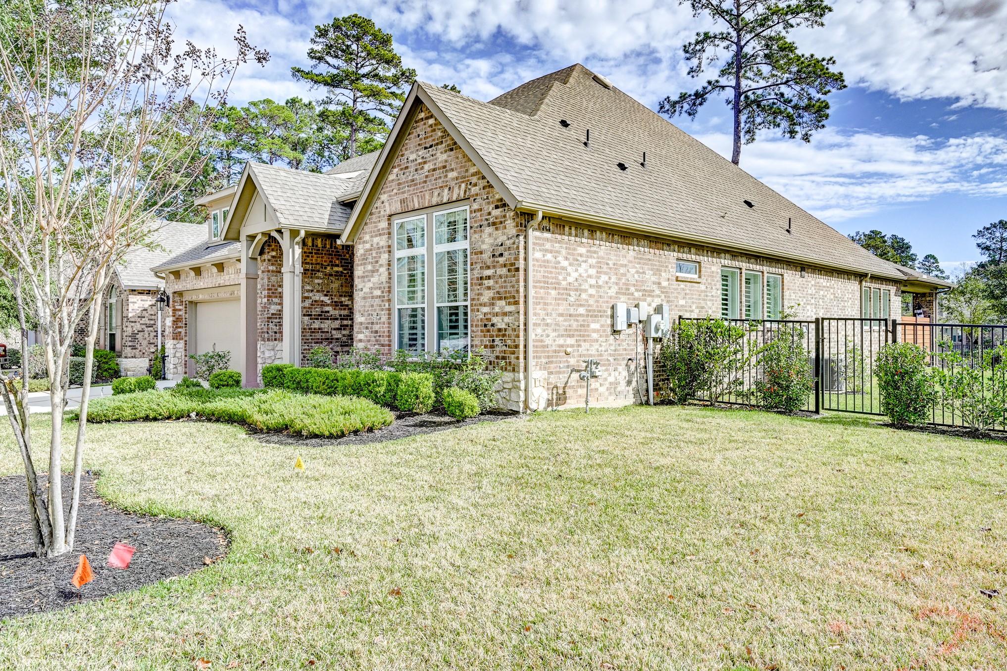 404 Summit Ridge Court