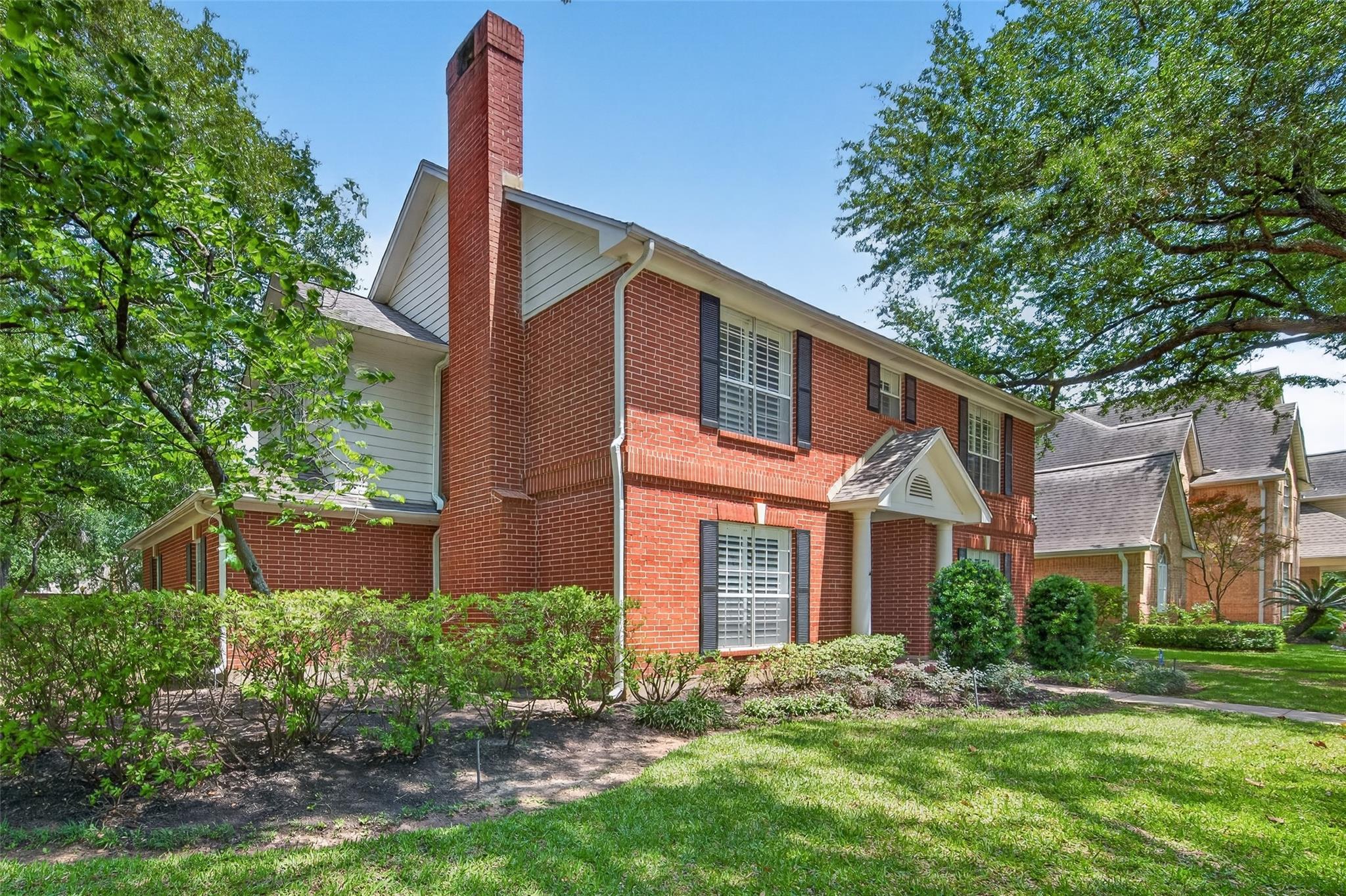 3403 Driftwood Court